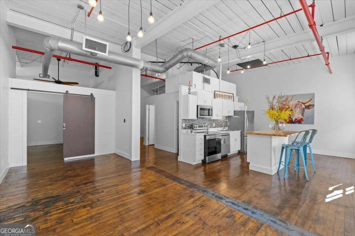 301 Bradley A305 St — photo 4 of 29