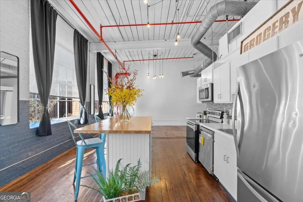 301 Bradley A305 St — photo 3 of 29
