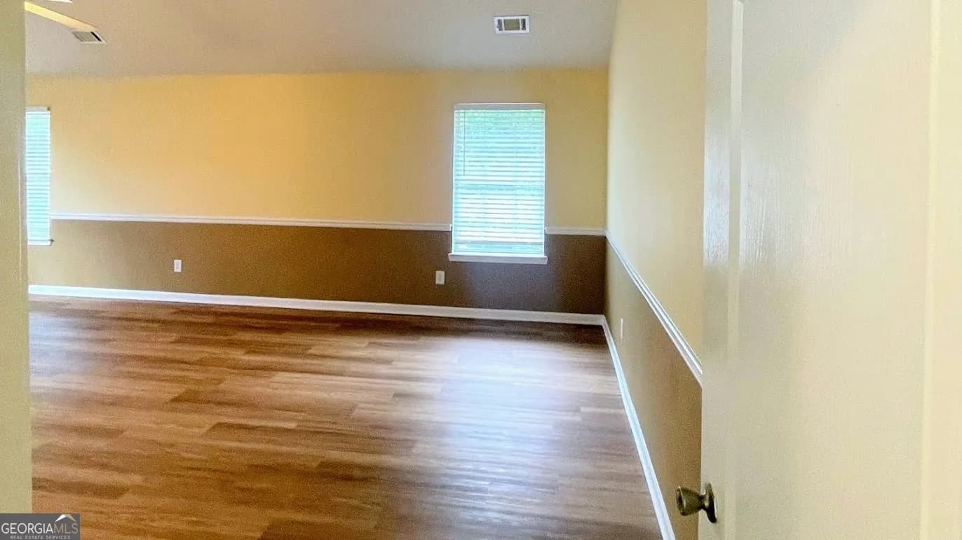 3875 Hadley Rd — photo 16 of 64