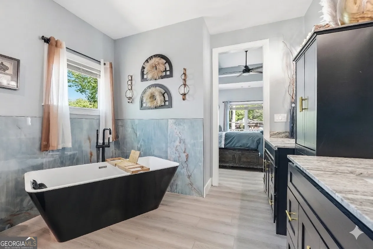 2021 Lakeview Pkwy — photo 53 of 114