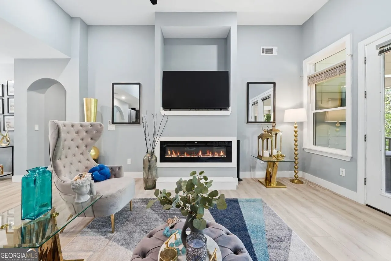 2021 Lakeview Pkwy — photo 31 of 114
