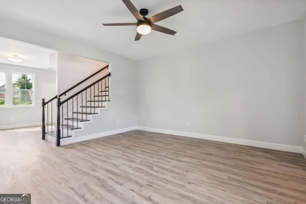 7094 Skippingstone Way — photo 13 of 26