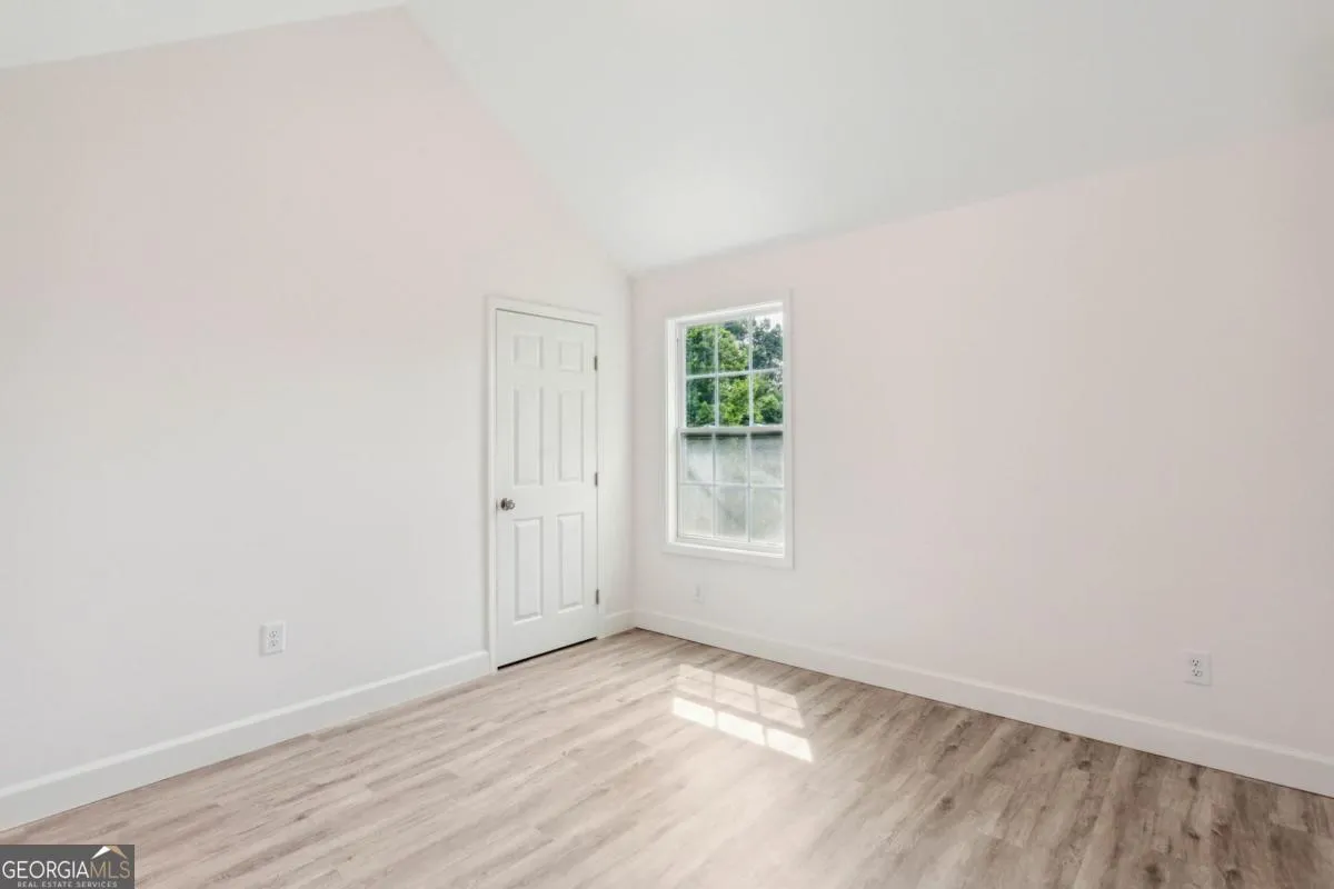 7094 Skippingstone Way — photo 12 of 26
