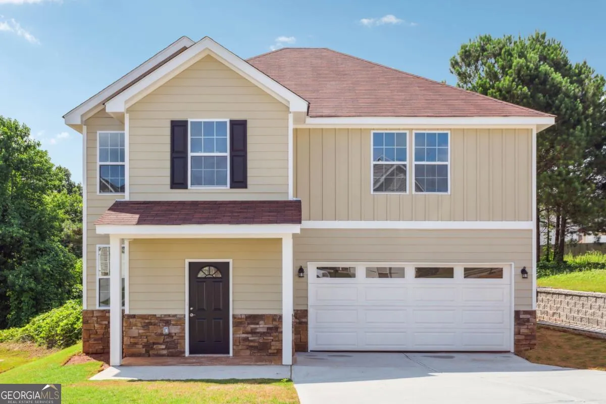 7094 Skippingstone Way, Douglasville