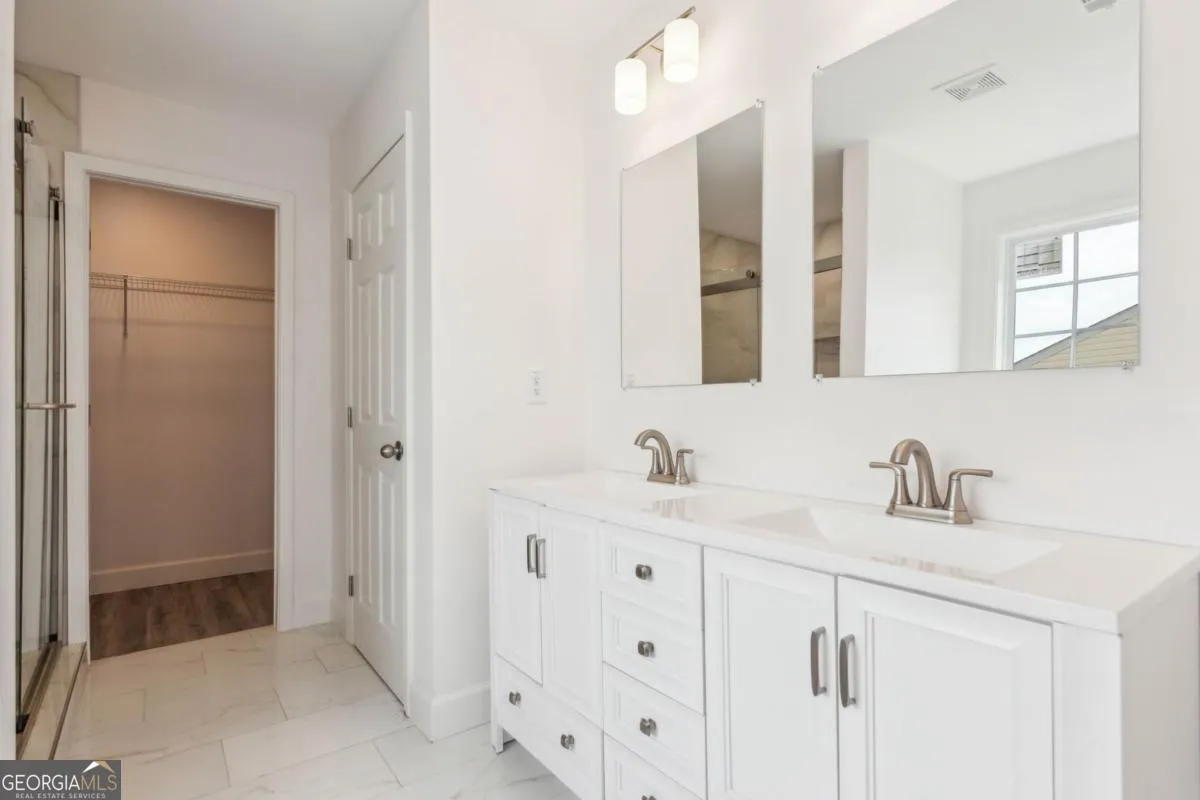 7094 Skippingstone Way — photo 8 of 26