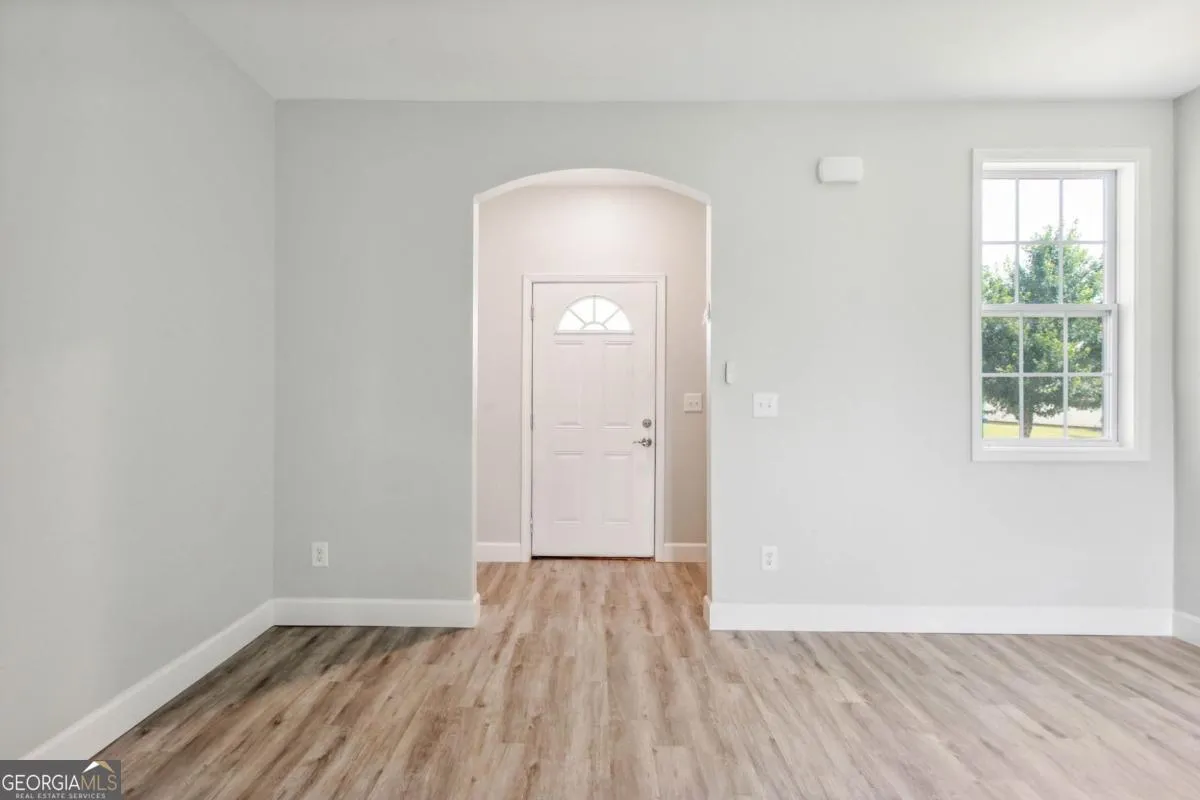 7094 Skippingstone Way — photo 11 of 26
