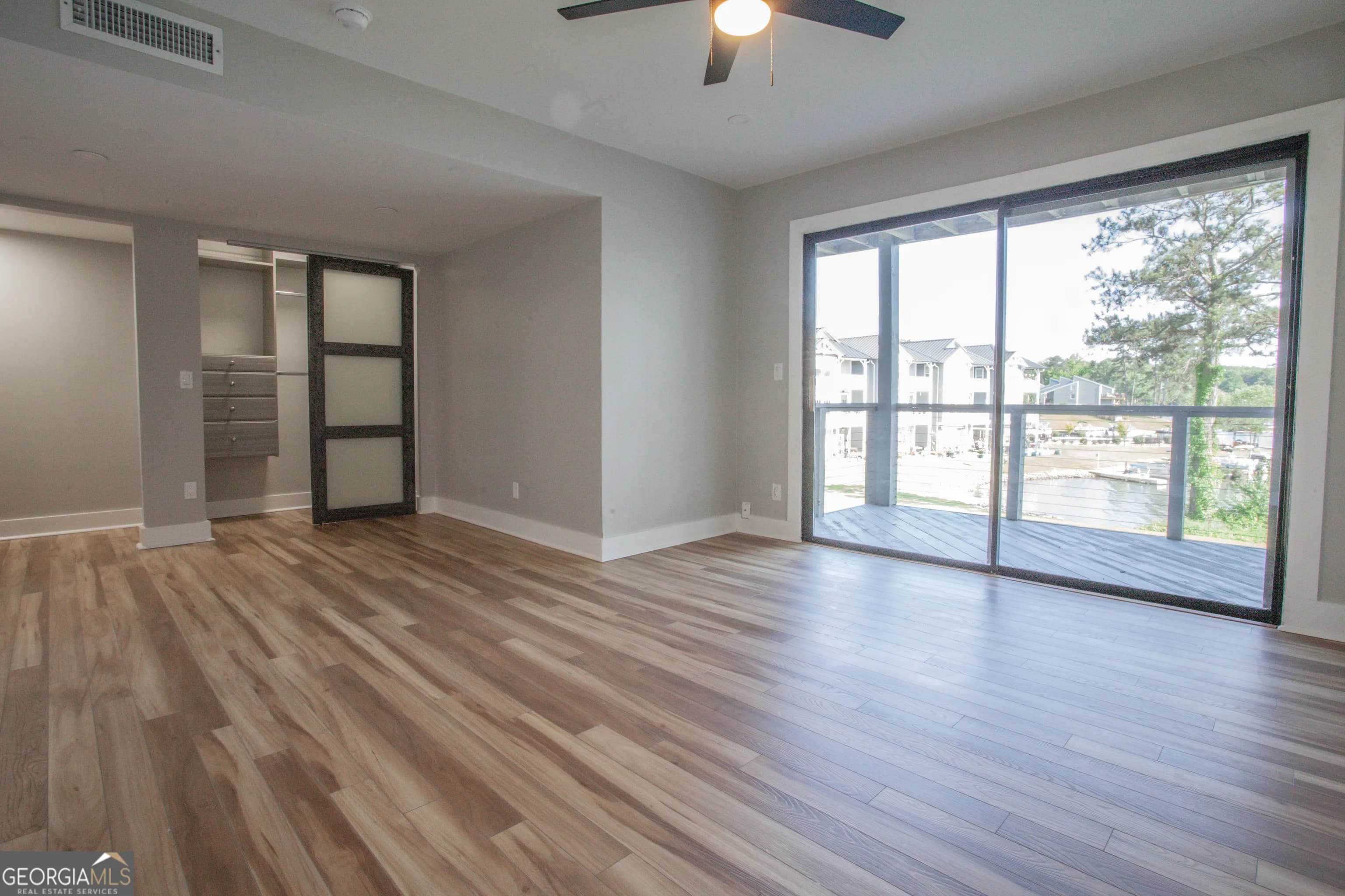 295 Clearview Ct — photo 8 of 49