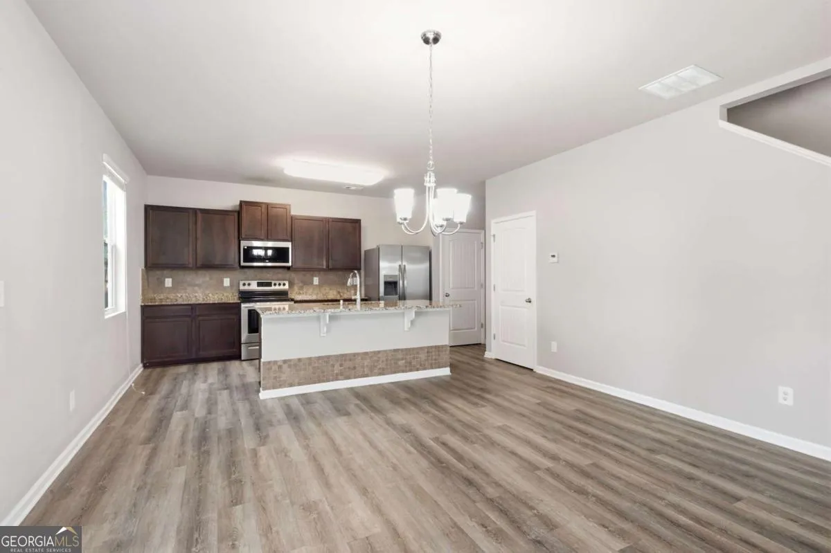 113 Hayes Park Dr — photo 8 of 38