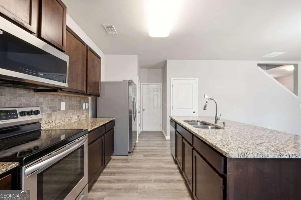 113 Hayes Park Dr — photo 10 of 38