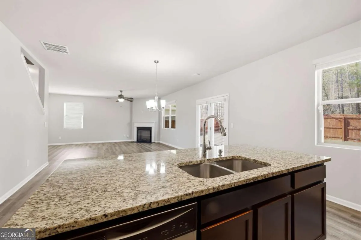 113 Hayes Park Dr — photo 11 of 38