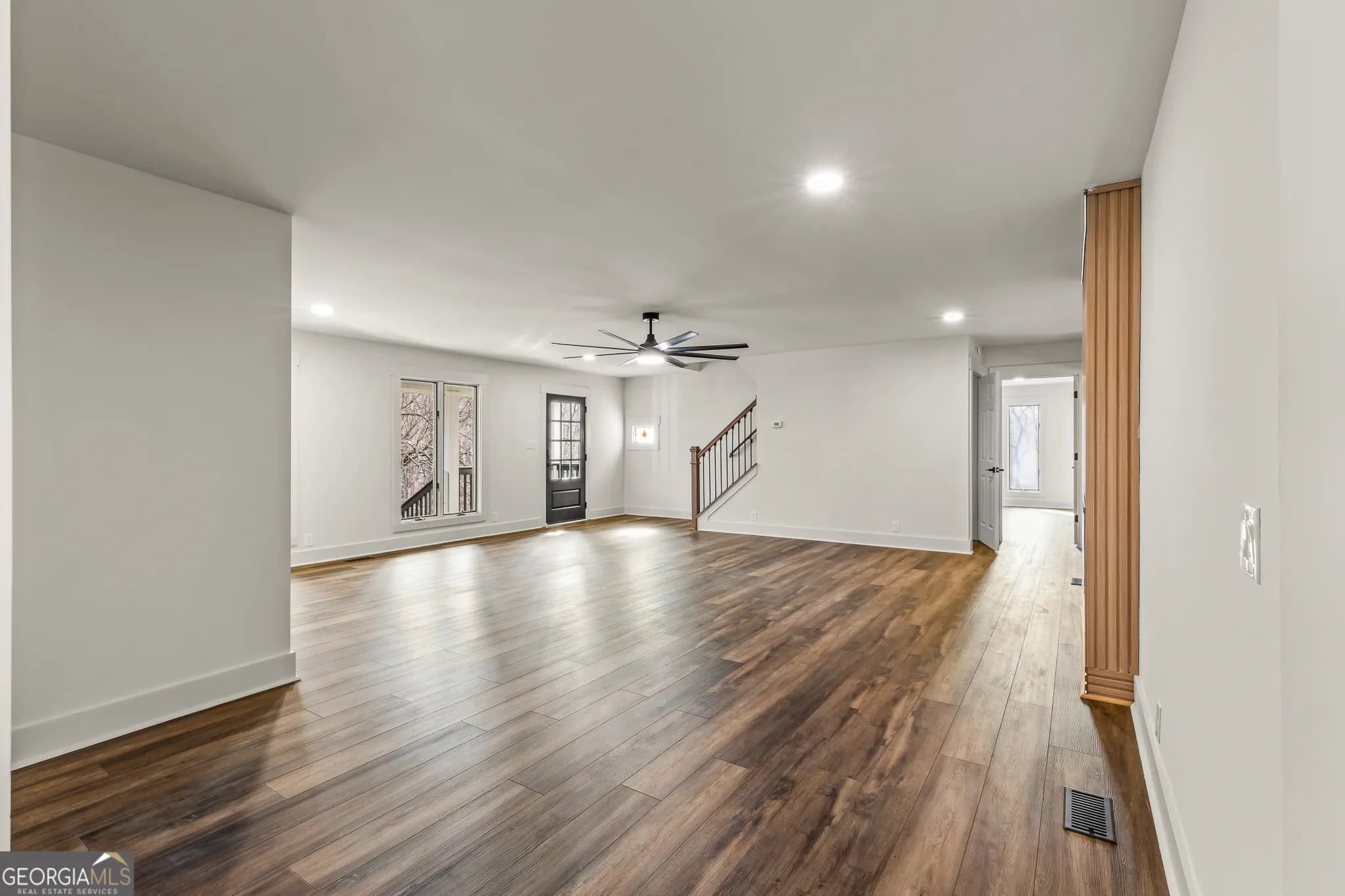 7448 Berea Rd — photo 6 of 44