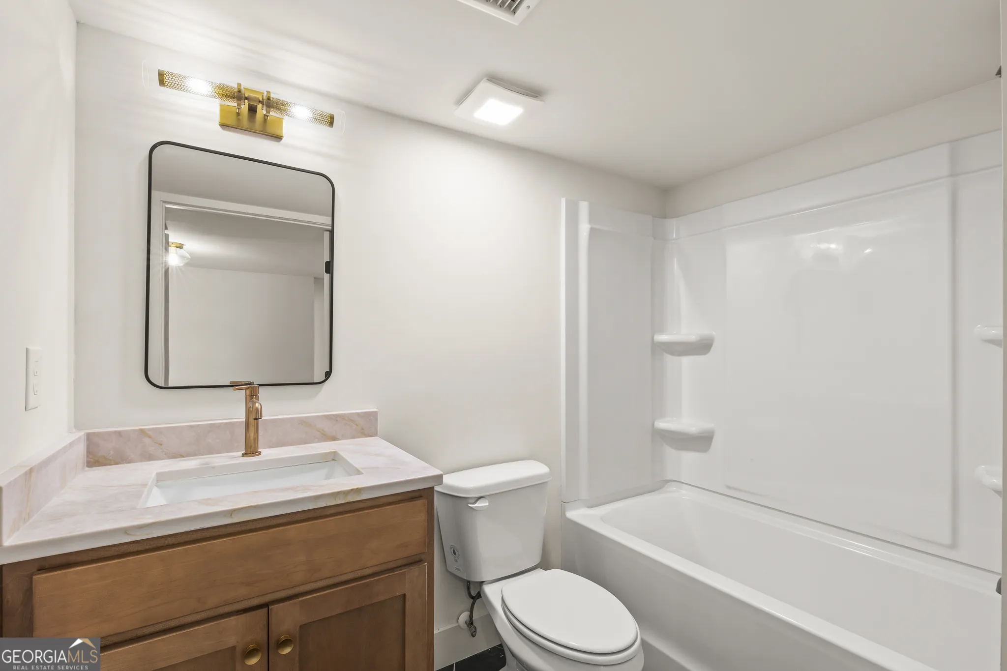 7448 Berea Rd — photo 33 of 44