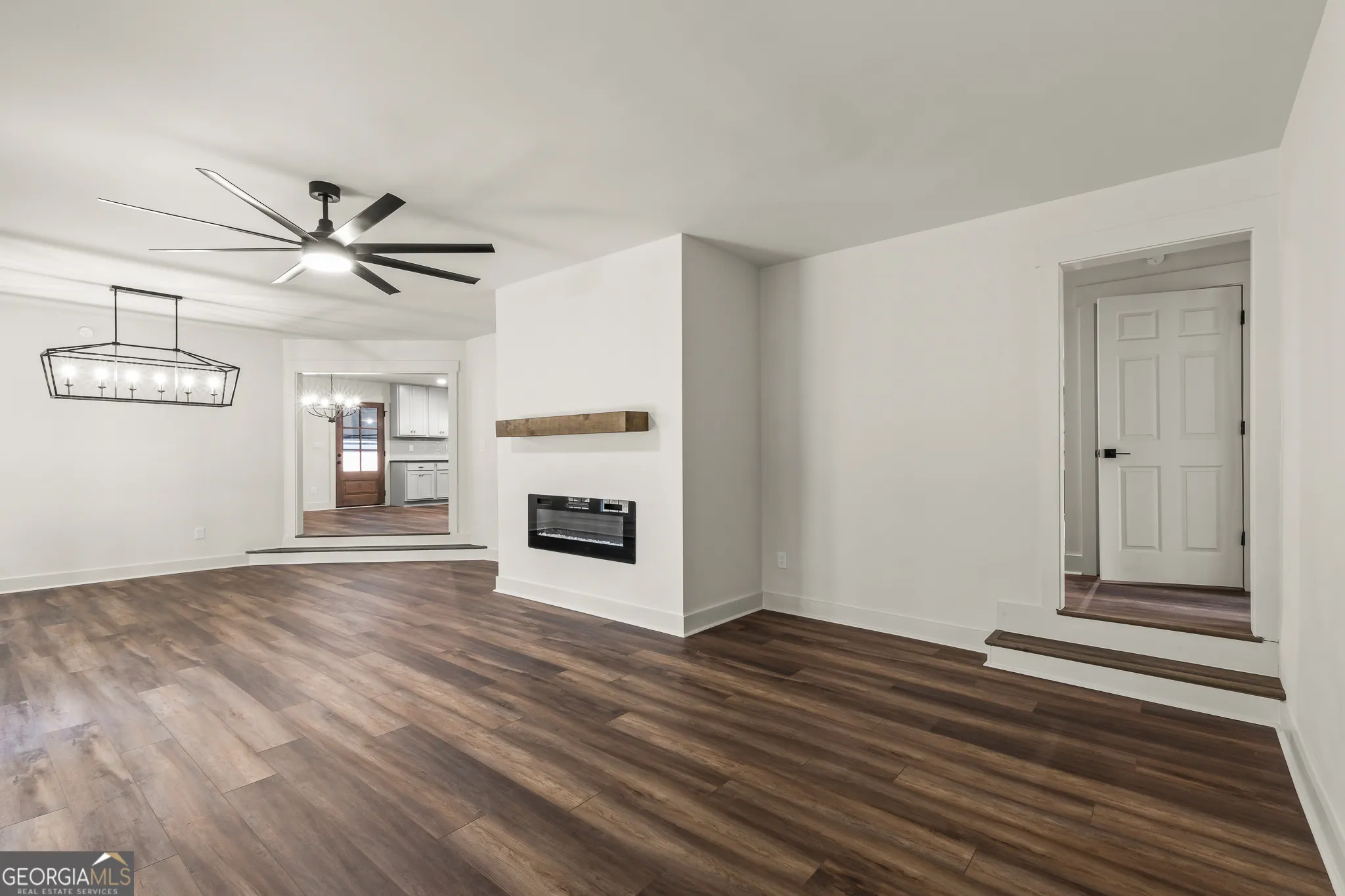7448 Berea Rd — photo 18 of 44