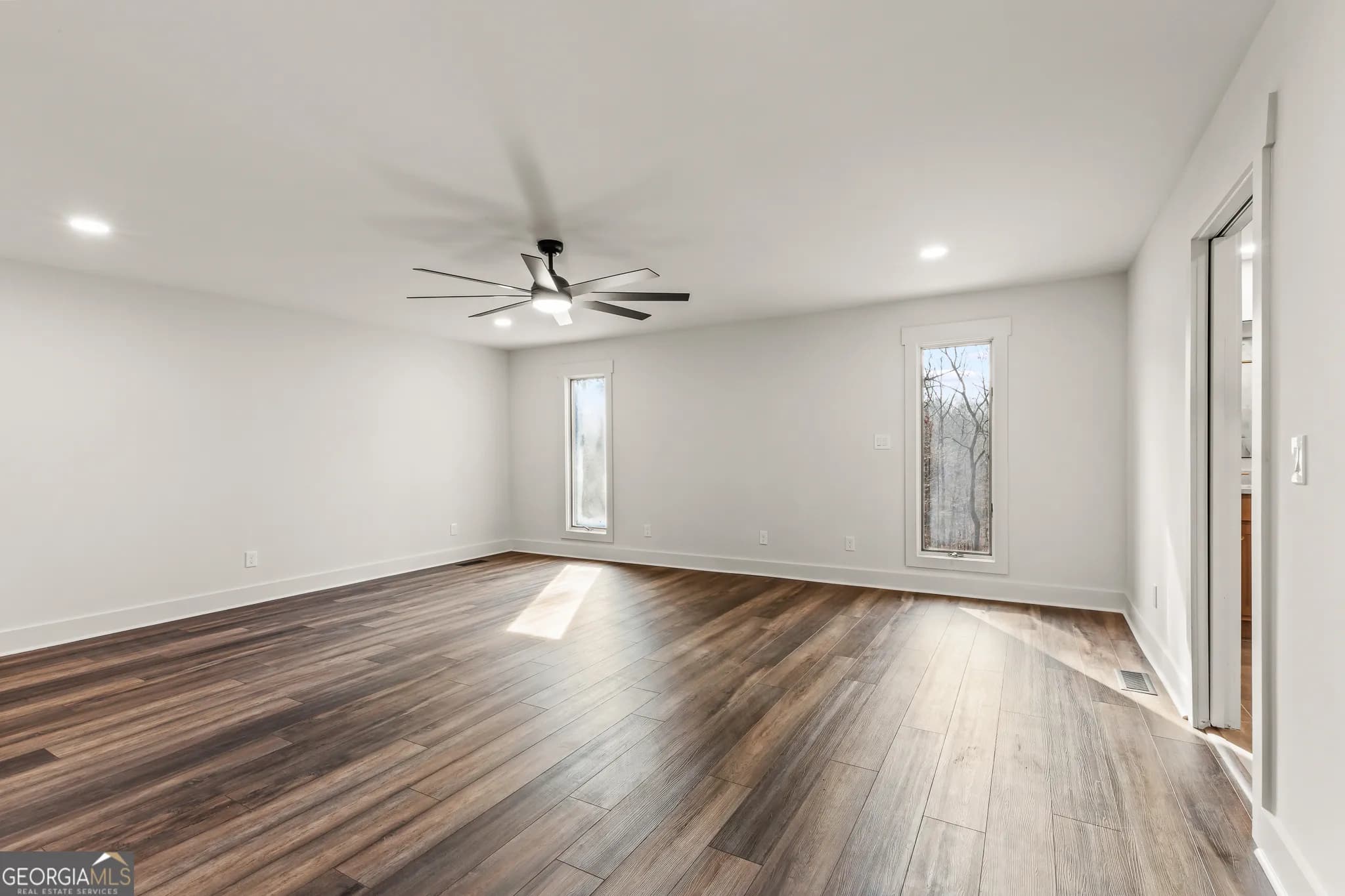 7448 Berea Rd — photo 19 of 44