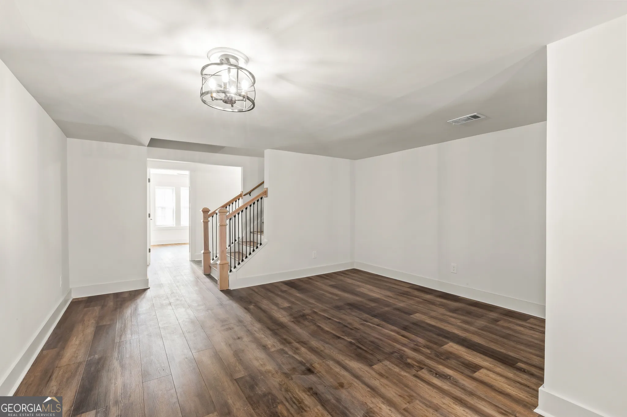 7448 Berea Rd — photo 31 of 44