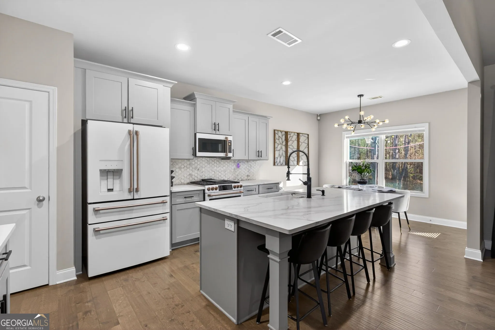 8624 St Andrews Pkwy — photo 4 of 37