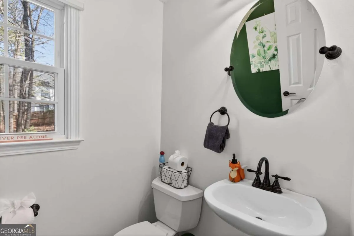 53 Crestview Dr — photo 9 of 47