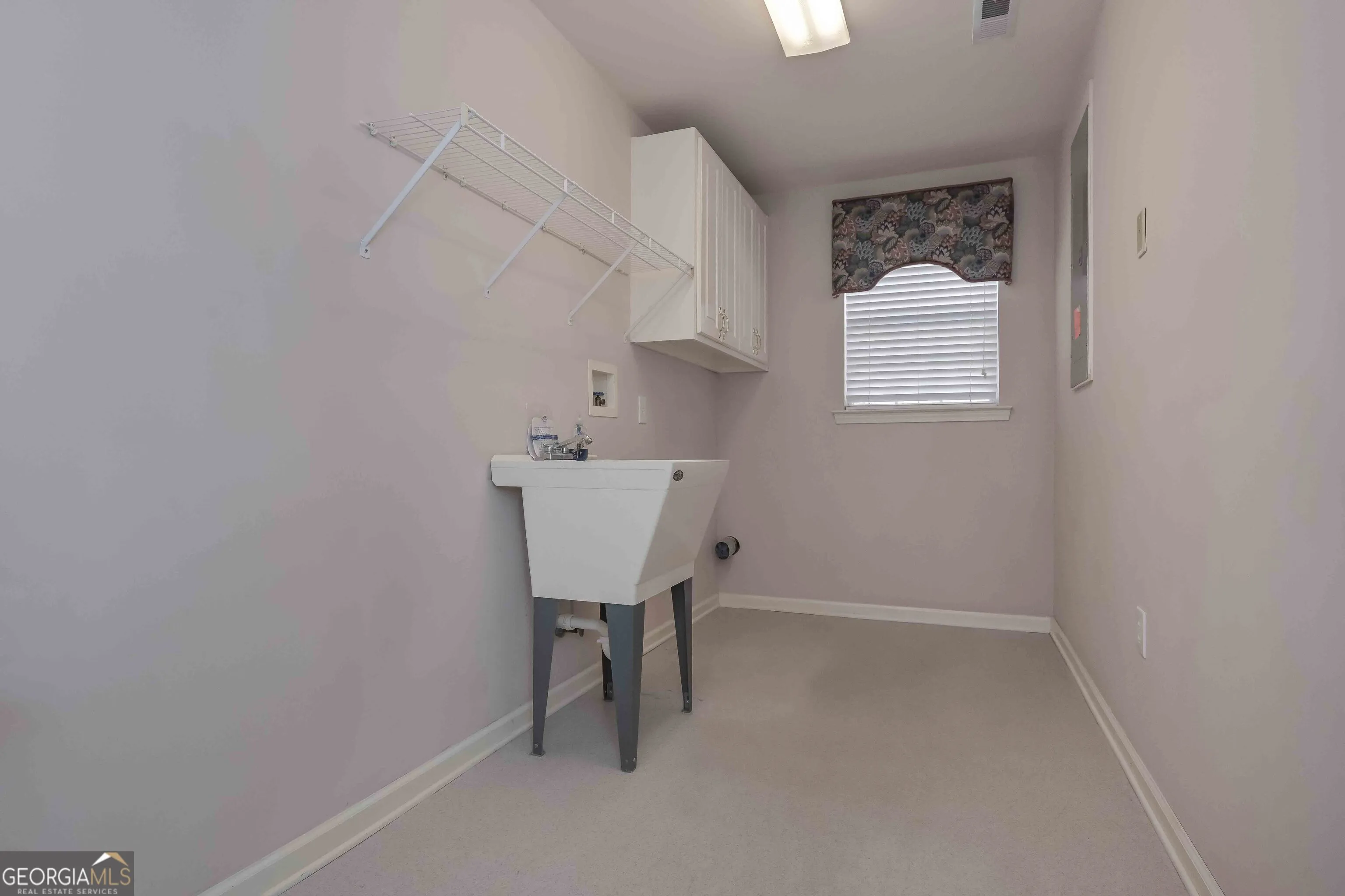 5805 W Chapel Hill Rd — photo 15 of 60