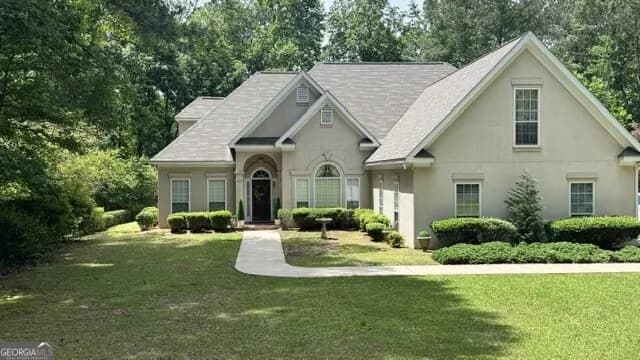 5805 W Chapel Hill Rd, Douglasville