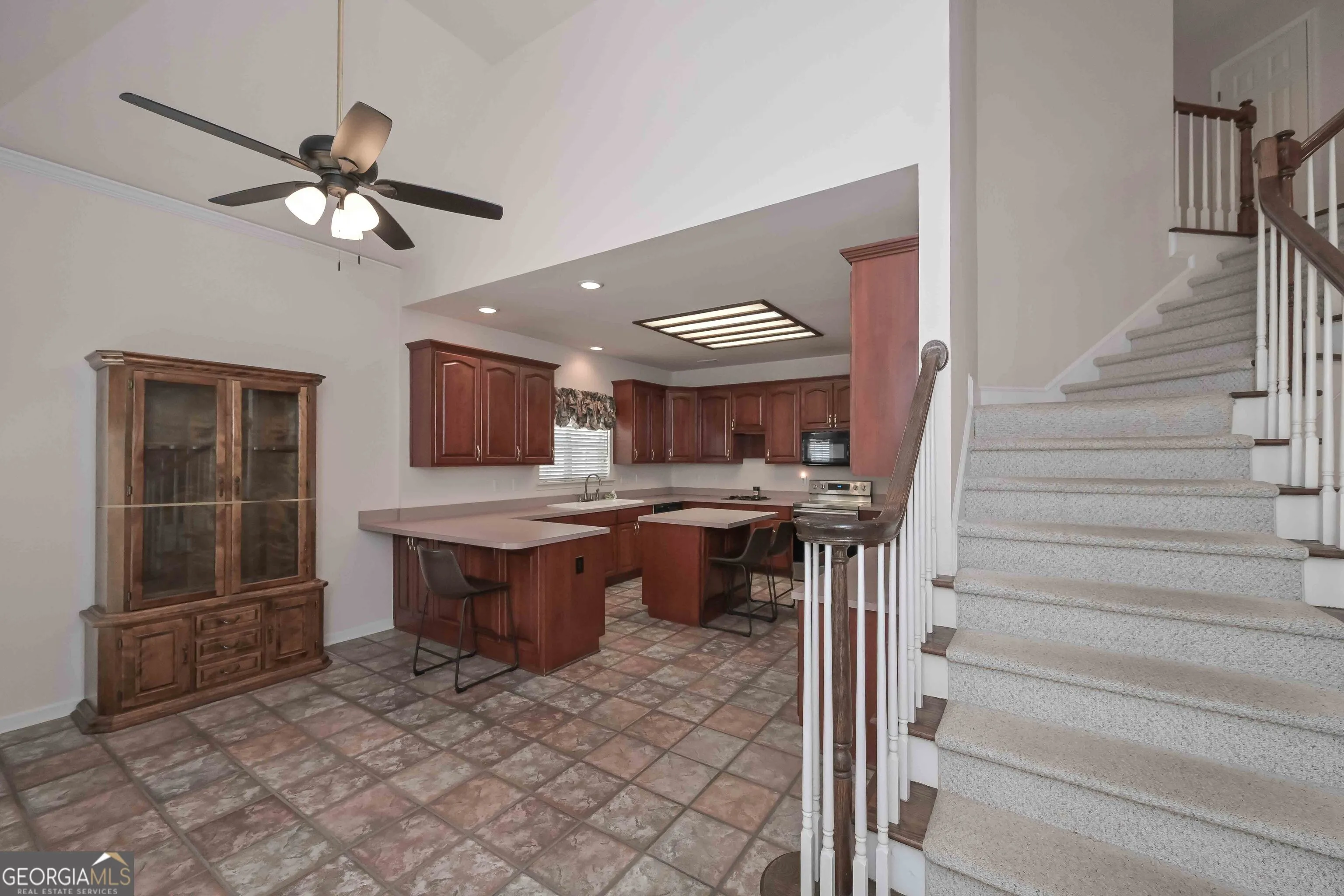 5805 W Chapel Hill Rd — photo 4 of 60