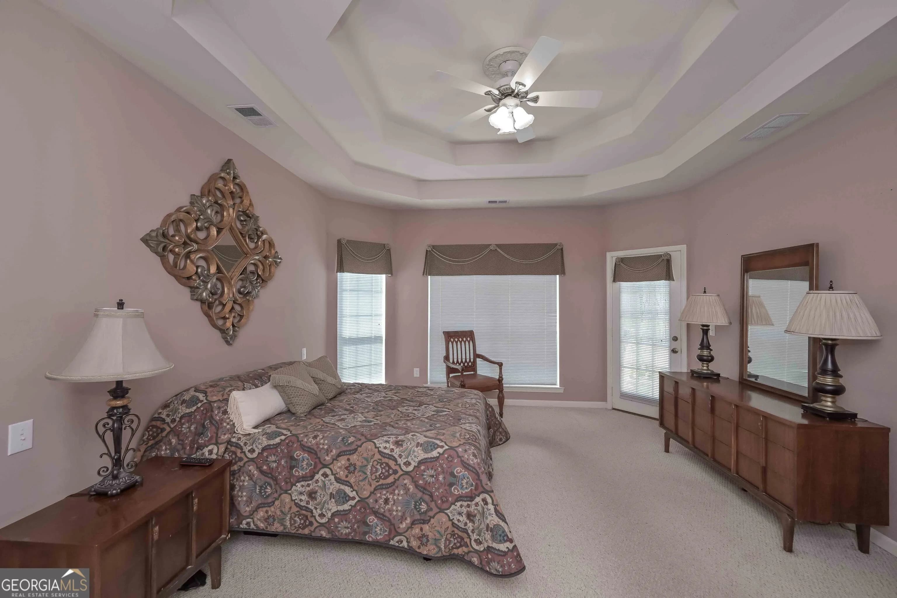 5805 W Chapel Hill Rd — photo 17 of 60