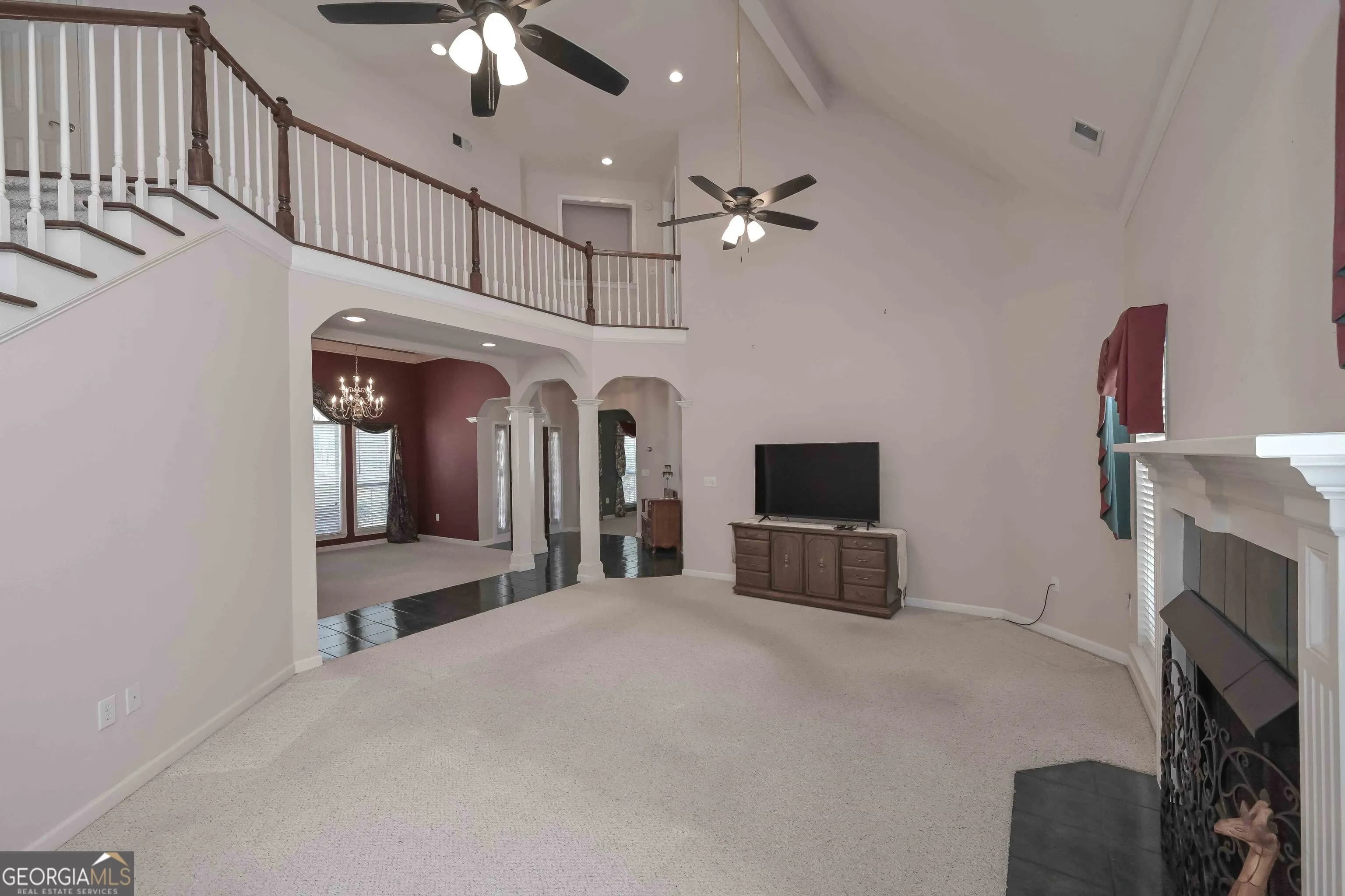 5805 W Chapel Hill Rd — photo 3 of 60