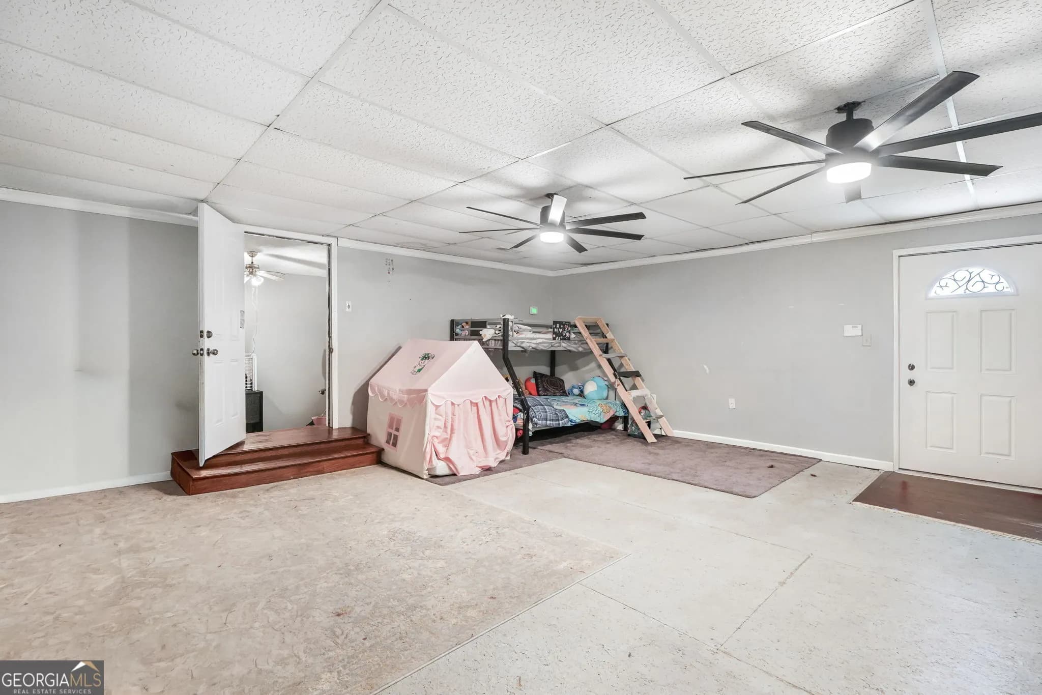 367 Benjamin Dr — photo 10 of 34