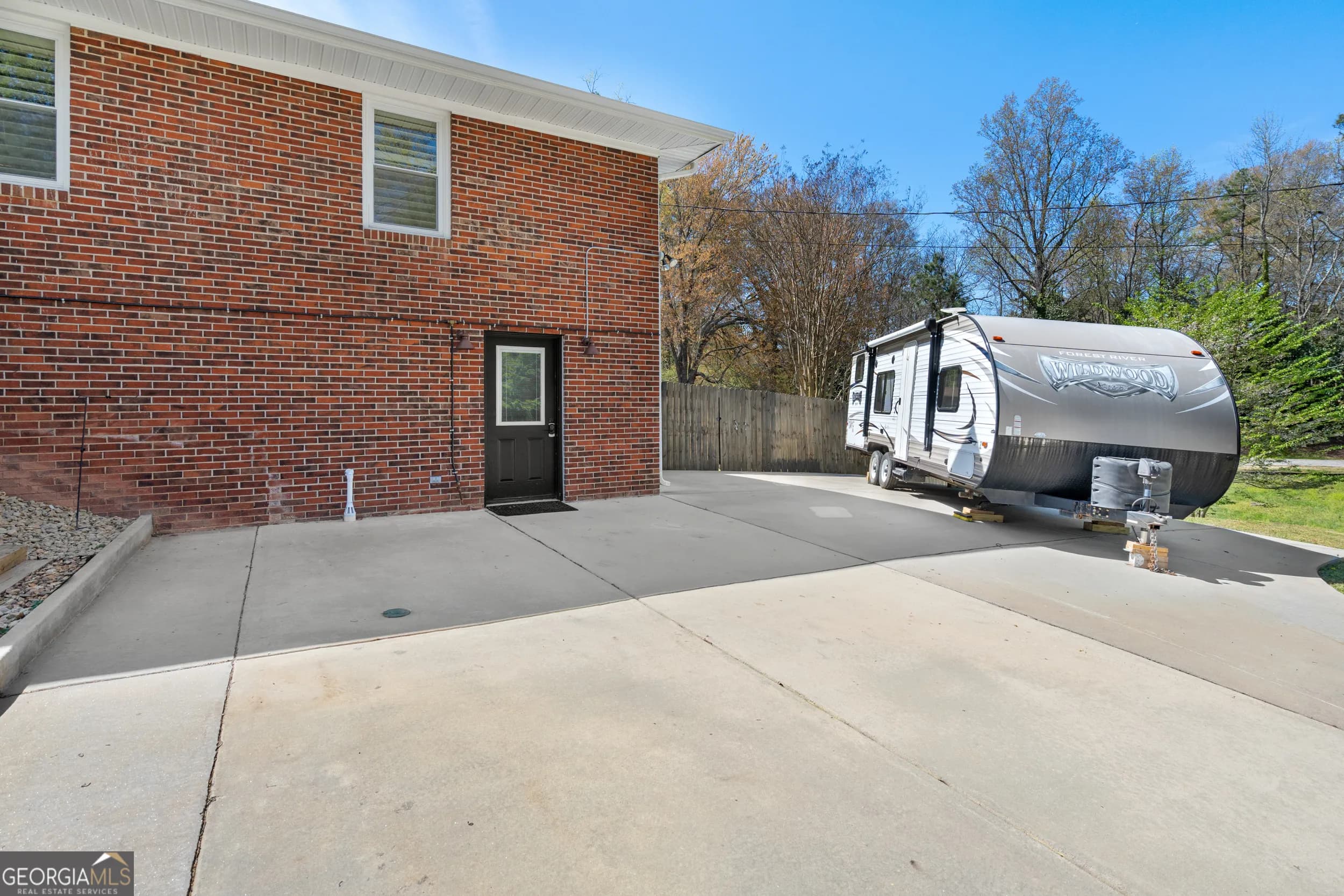522 Hickory St — photo 37 of 57