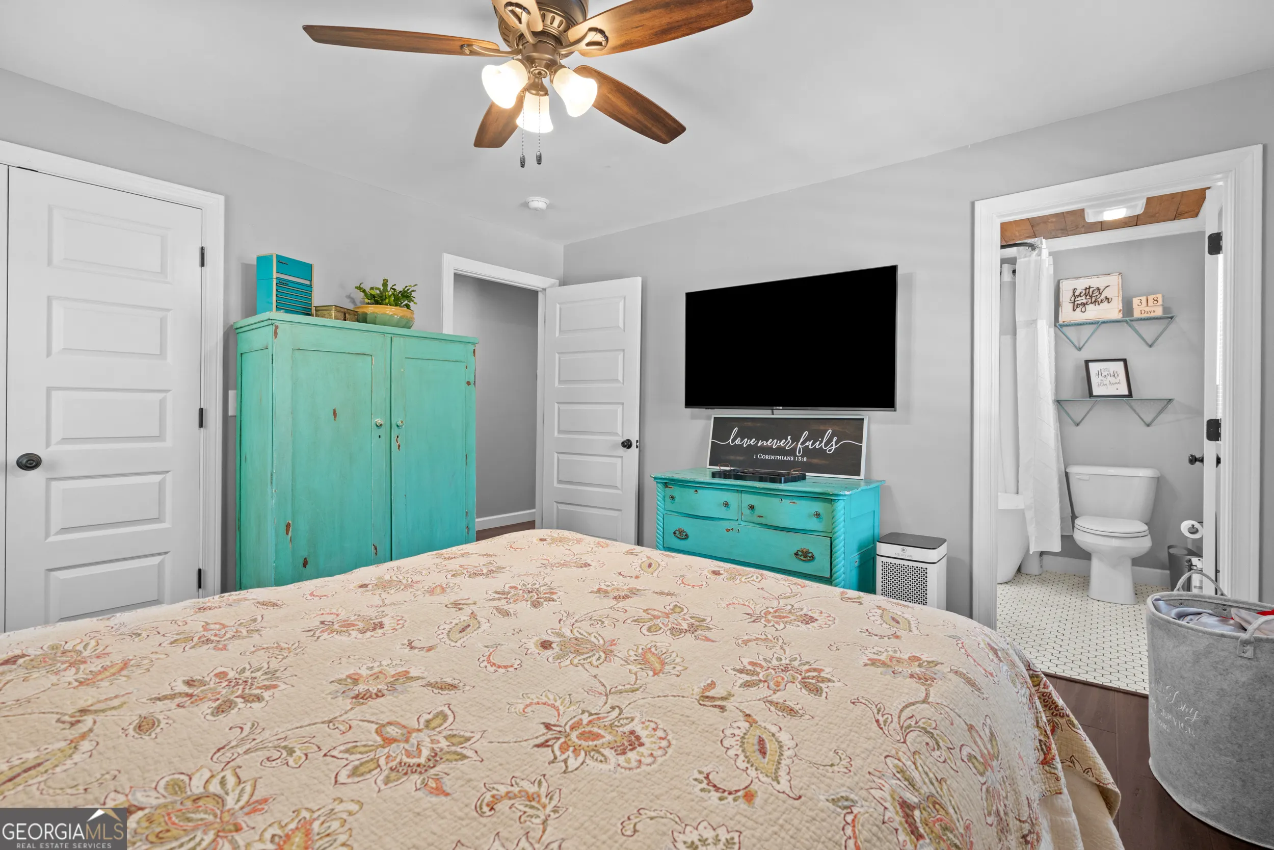 522 Hickory St — photo 7 of 57