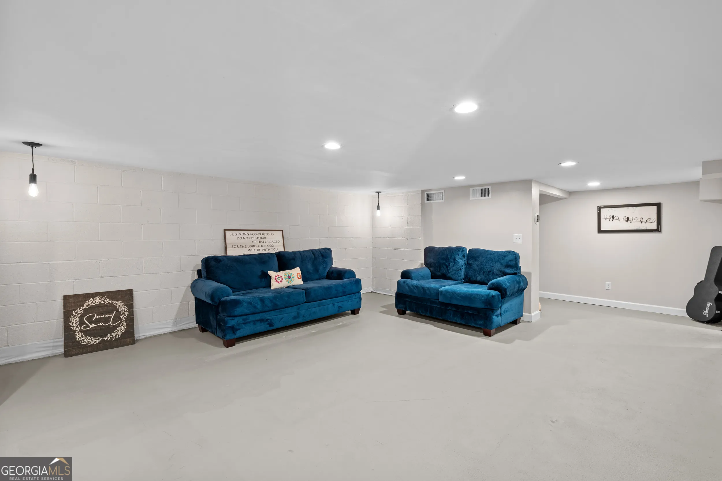 522 Hickory St — photo 21 of 57