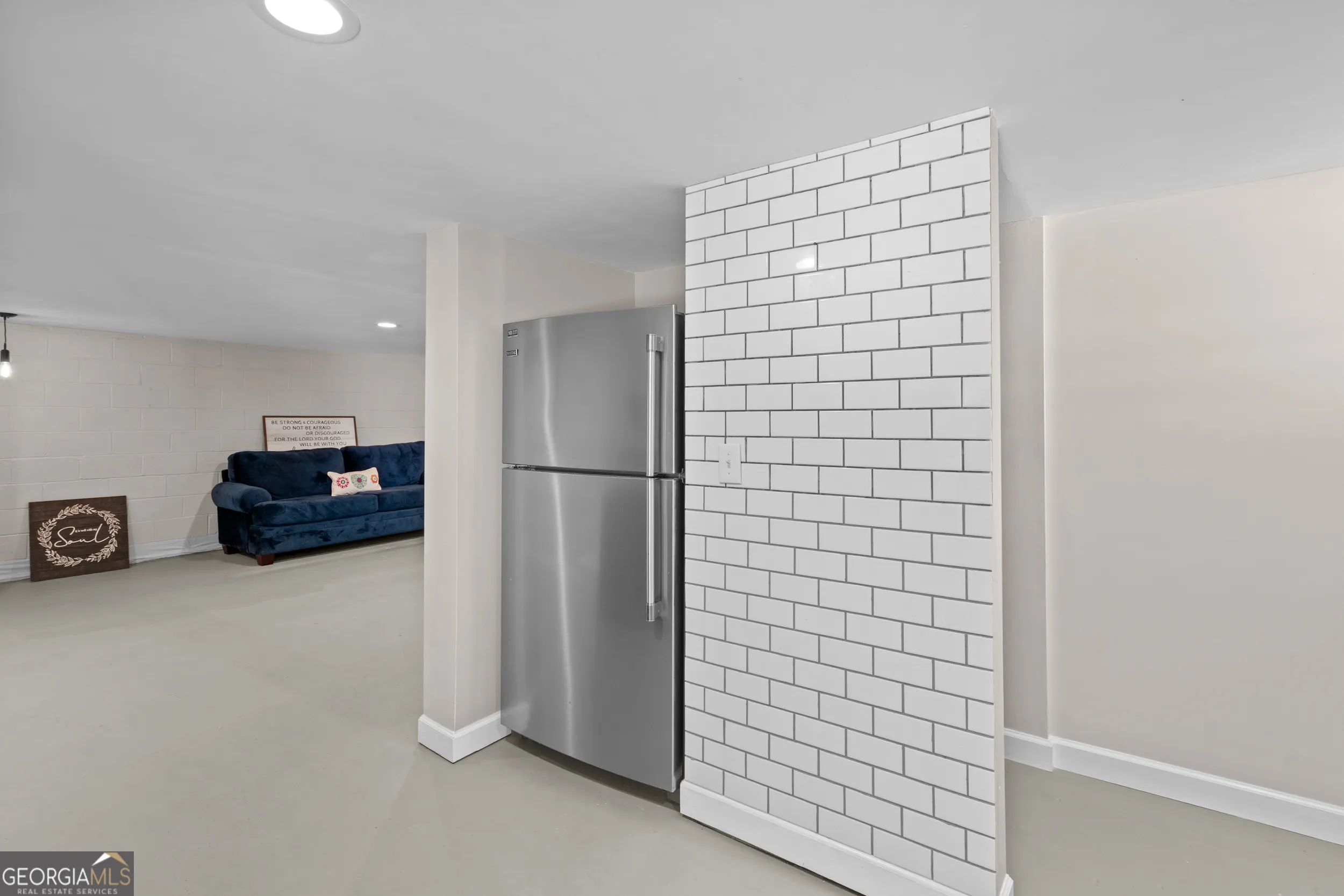 522 Hickory St — photo 19 of 57