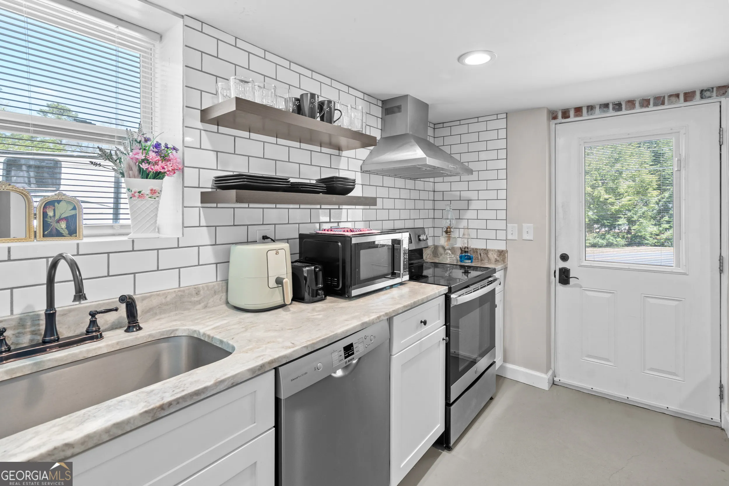 522 Hickory St — photo 18 of 57