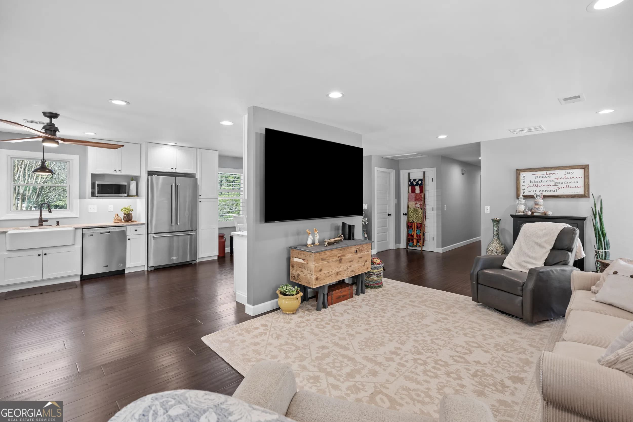 522 Hickory St — photo 54 of 57