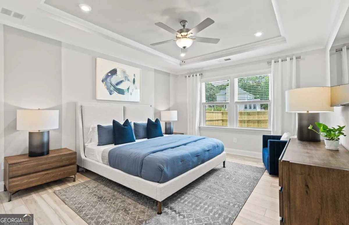 300 Canoe Pl — photo 4 of 27