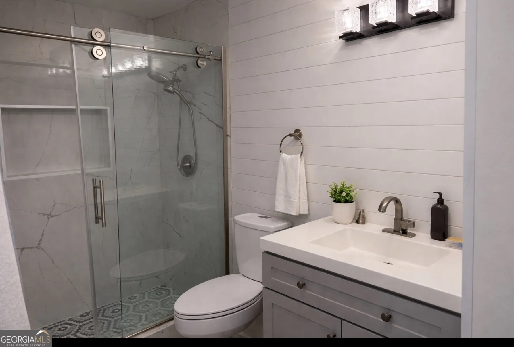 7201 Cedar Forest Dr — photo 15 of 16