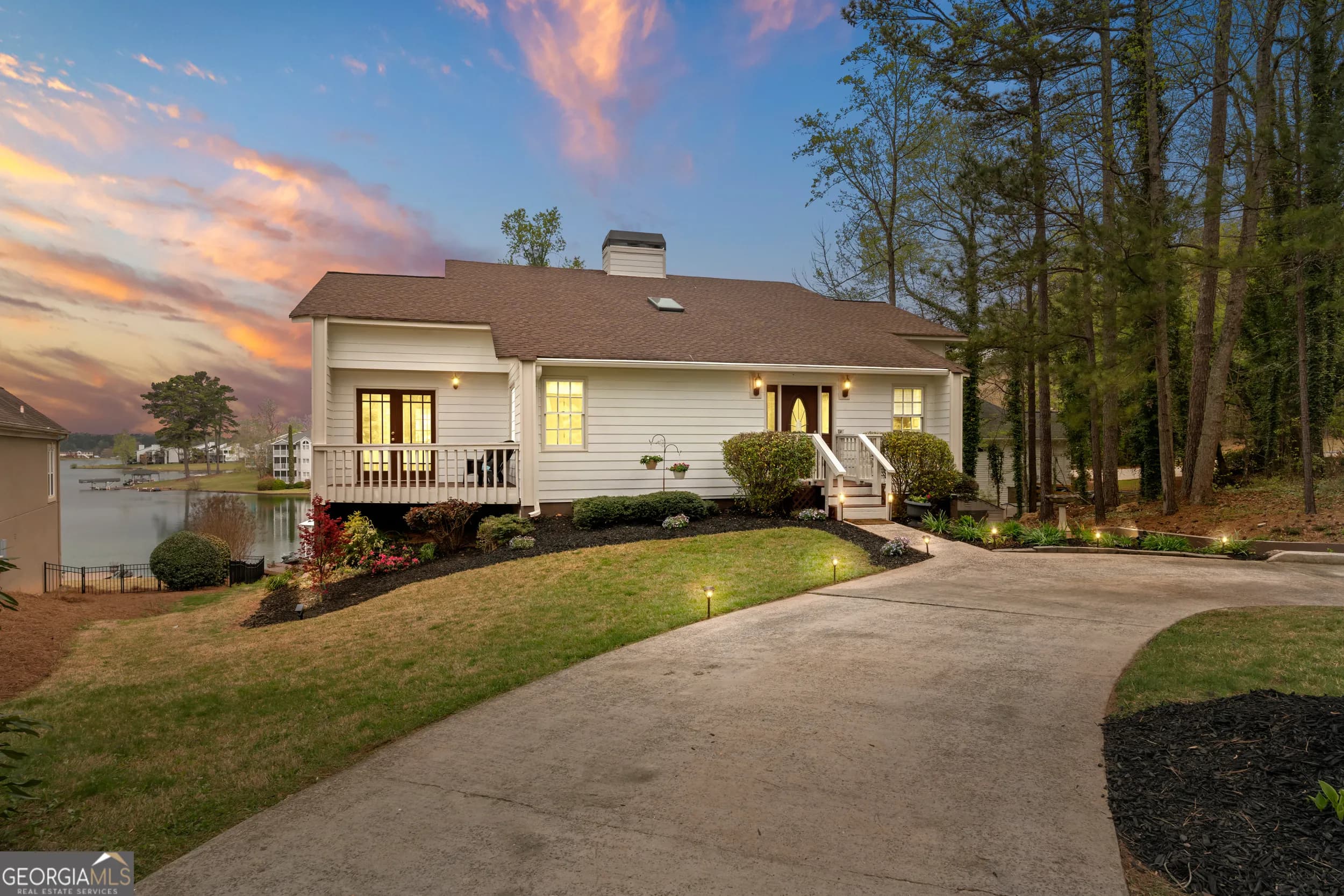 10119 Waterside Ct, Villa Rica