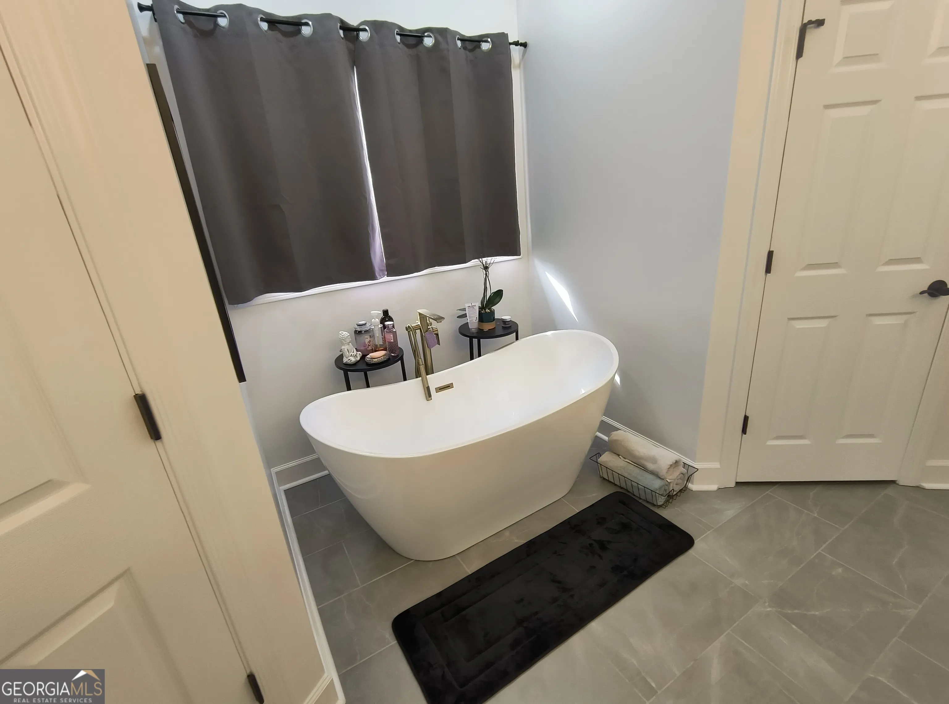 252 Moore St — photo 17 of 37