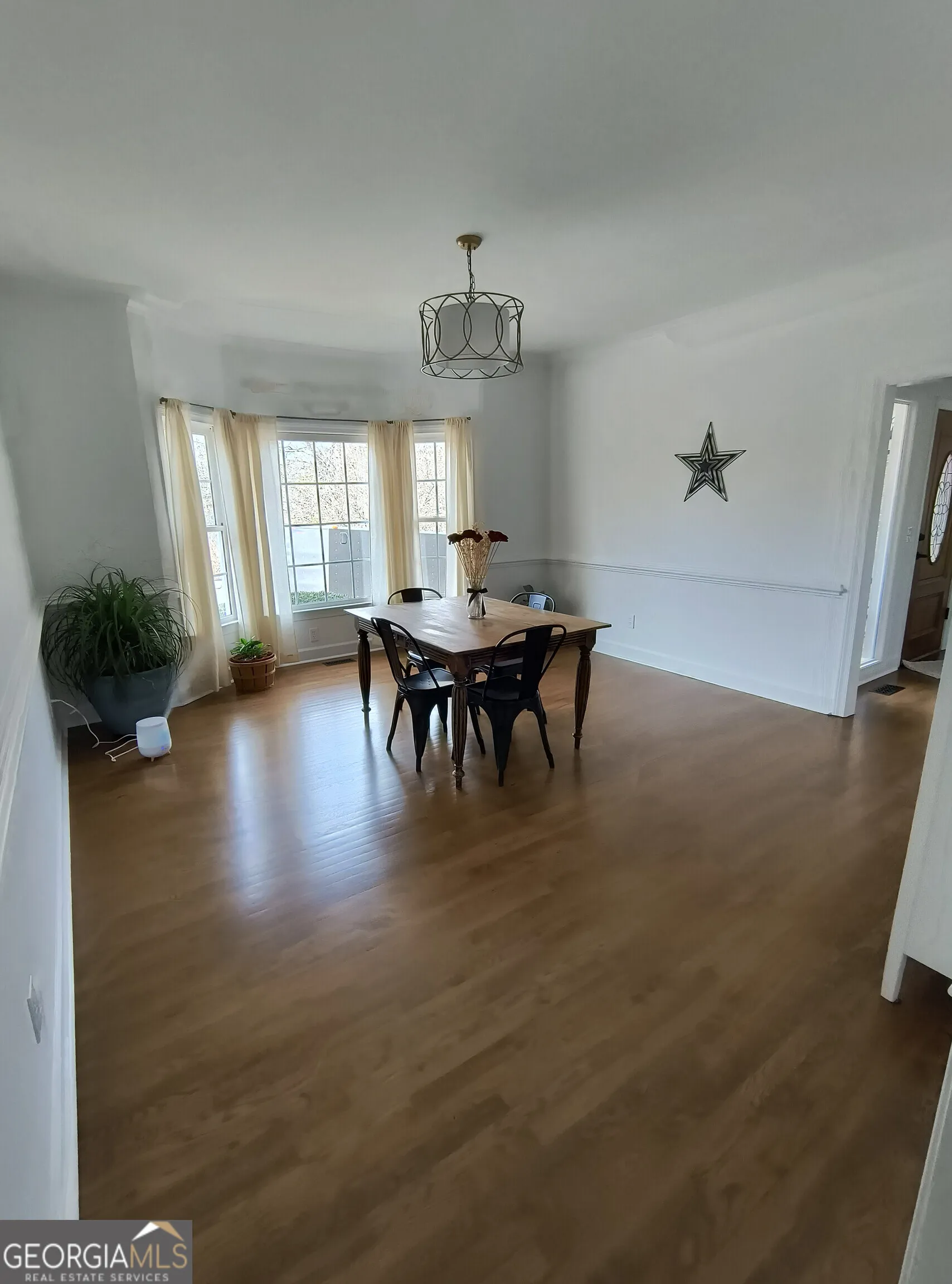 252 Moore St — photo 4 of 37