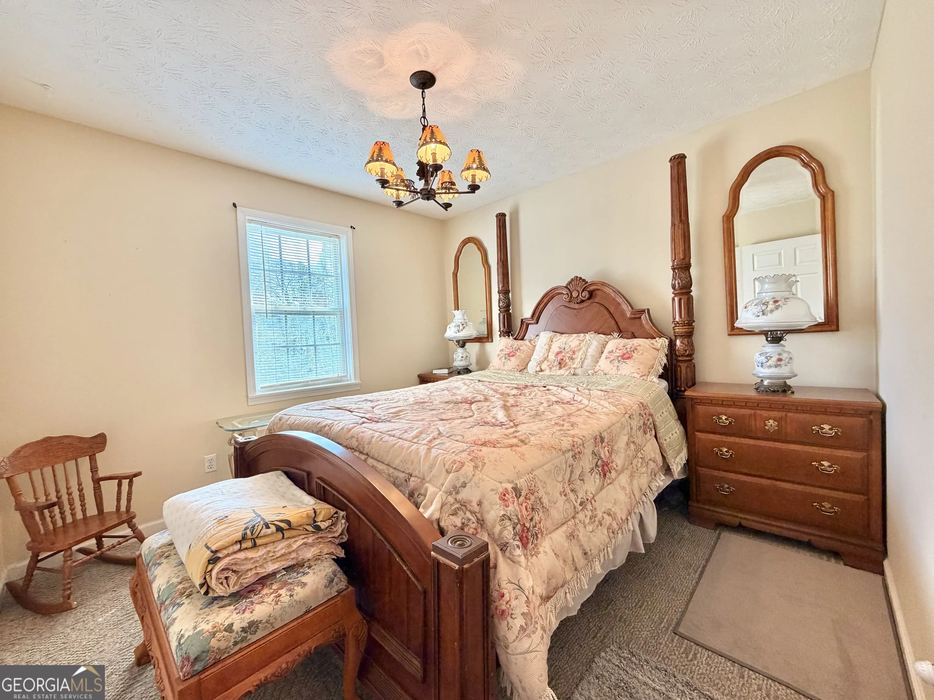 240 Ray St — photo 18 of 33