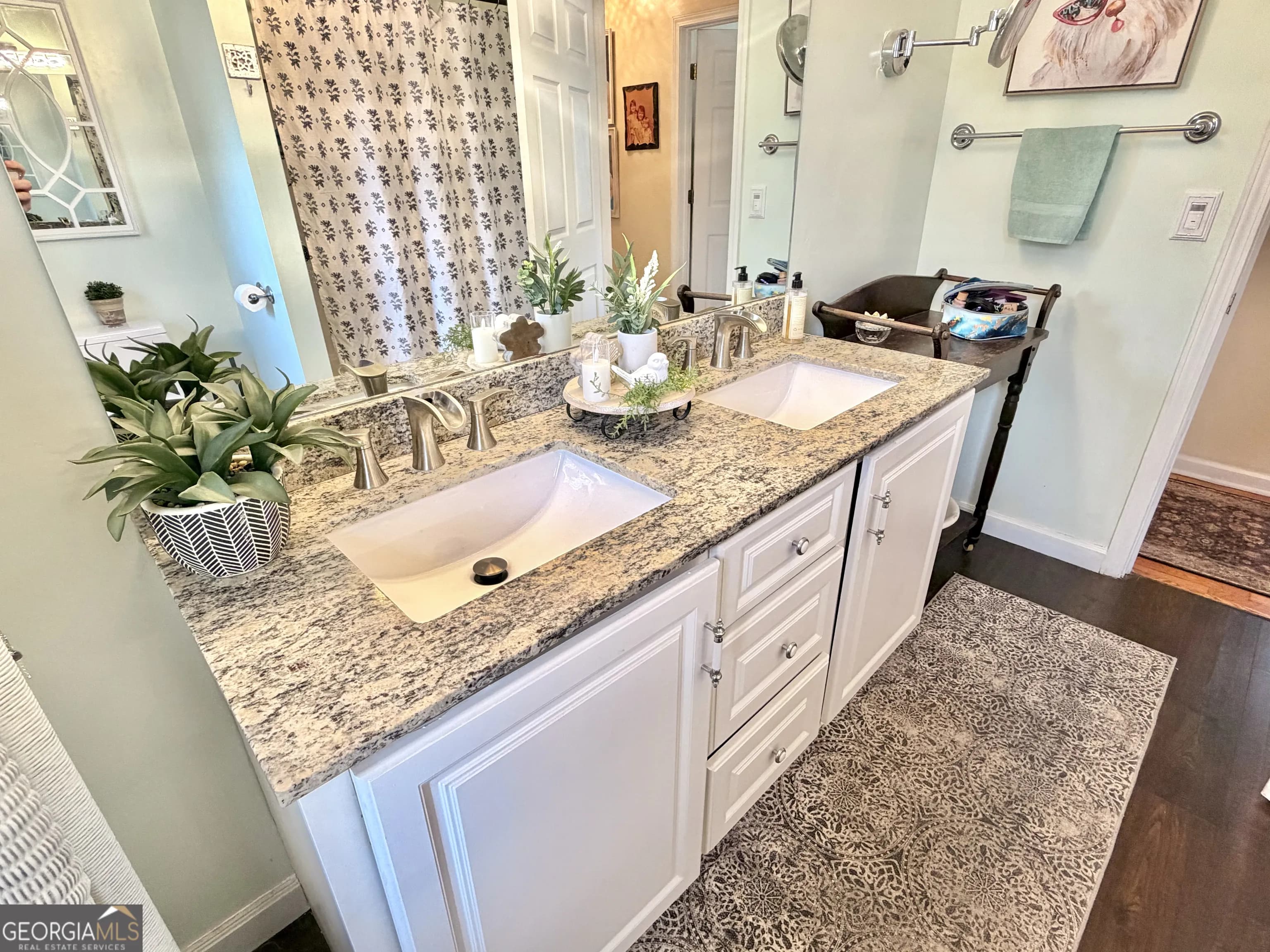 240 Ray St — photo 15 of 33