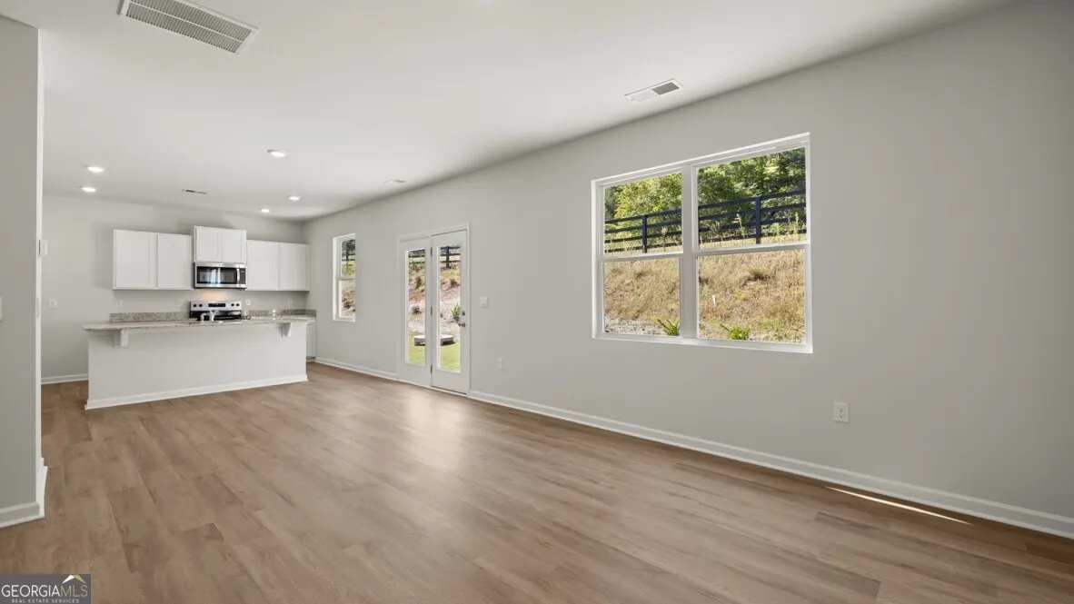 105 Glenrise Dr — photo 4 of 30