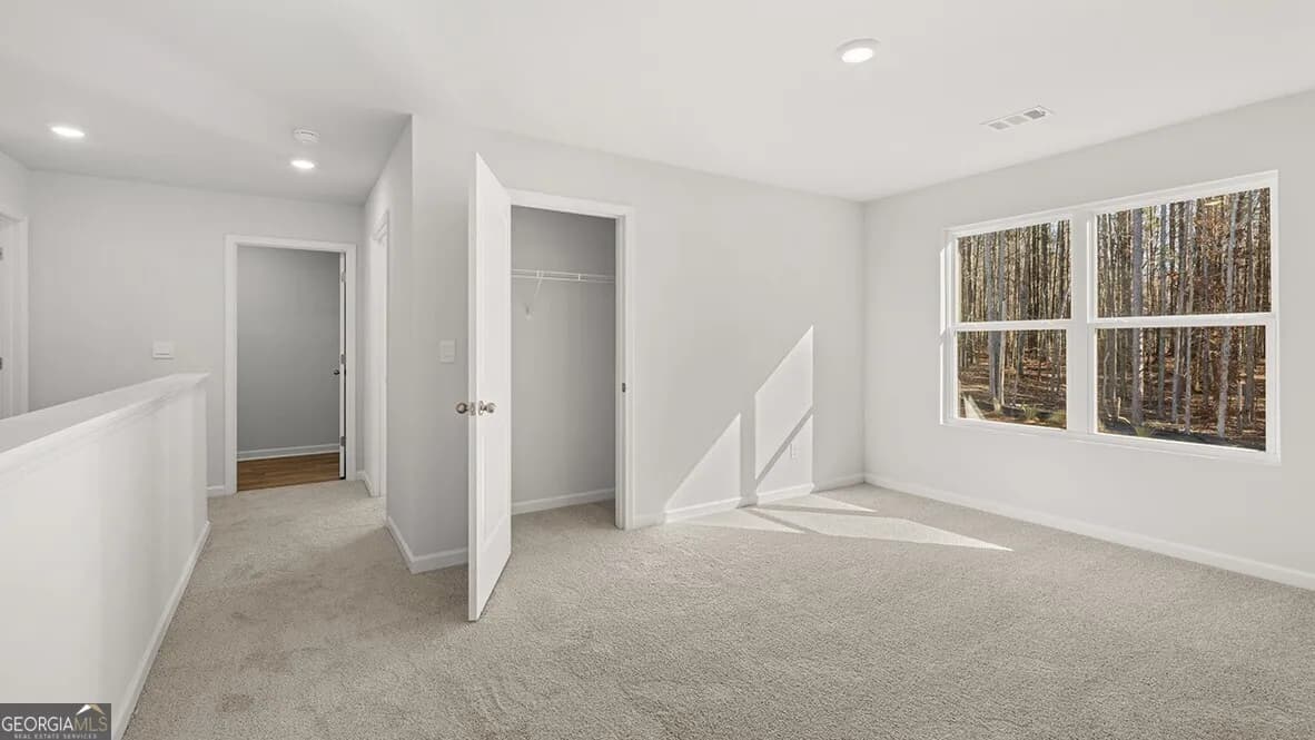 247 Hampton Ter — photo 8 of 30