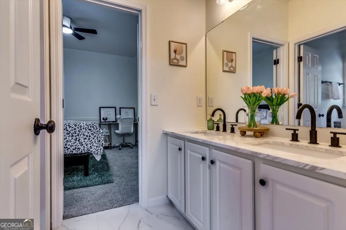 4315 Rosemont Dr — photo 19 of 47