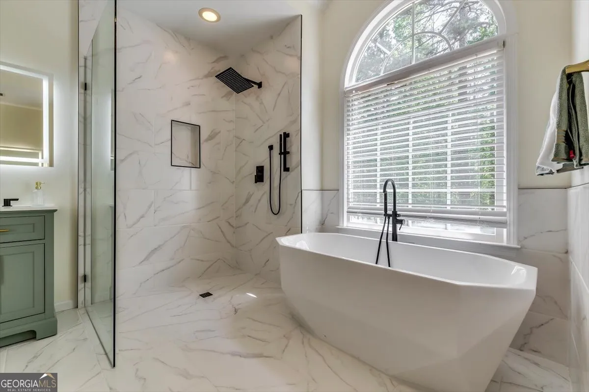 4315 Rosemont Dr — photo 16 of 47