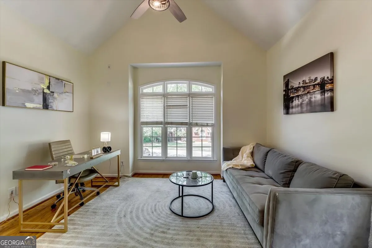 4315 Rosemont Dr — photo 8 of 47