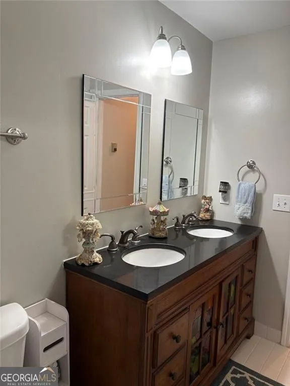 9440 Logan Ln — photo 19 of 35