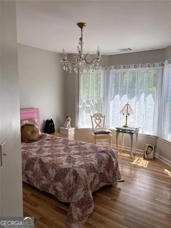 9440 Logan Ln — photo 16 of 35