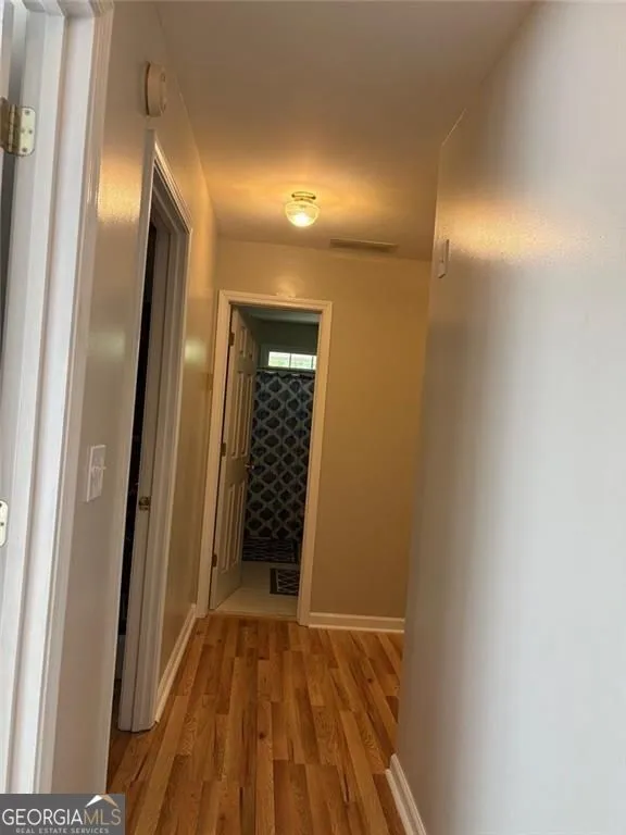 9440 Logan Ln — photo 15 of 35