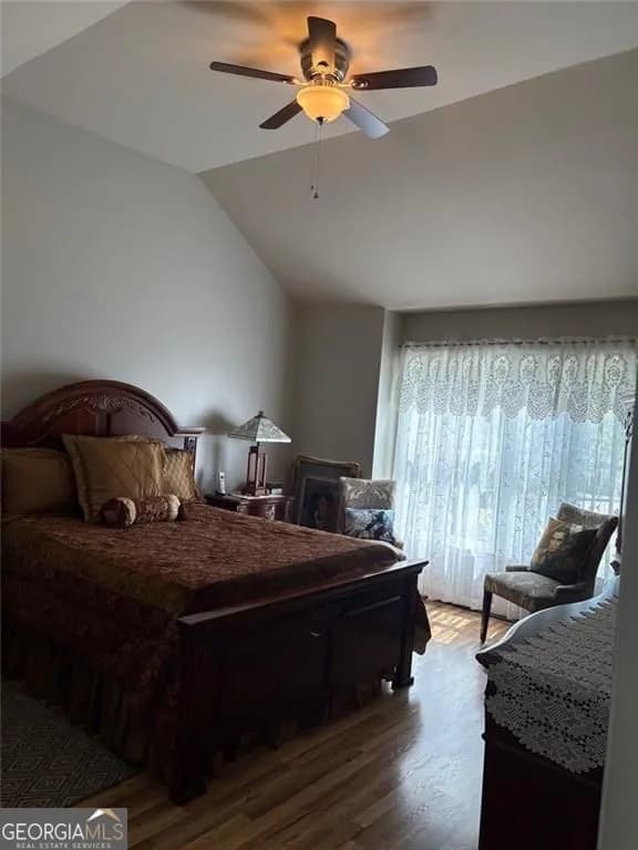 9440 Logan Ln — photo 9 of 35