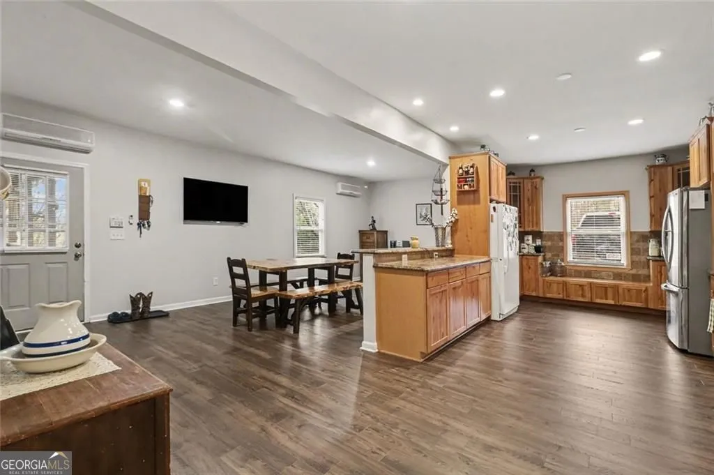 9150 W Banks Mill Rd — photo 4 of 41